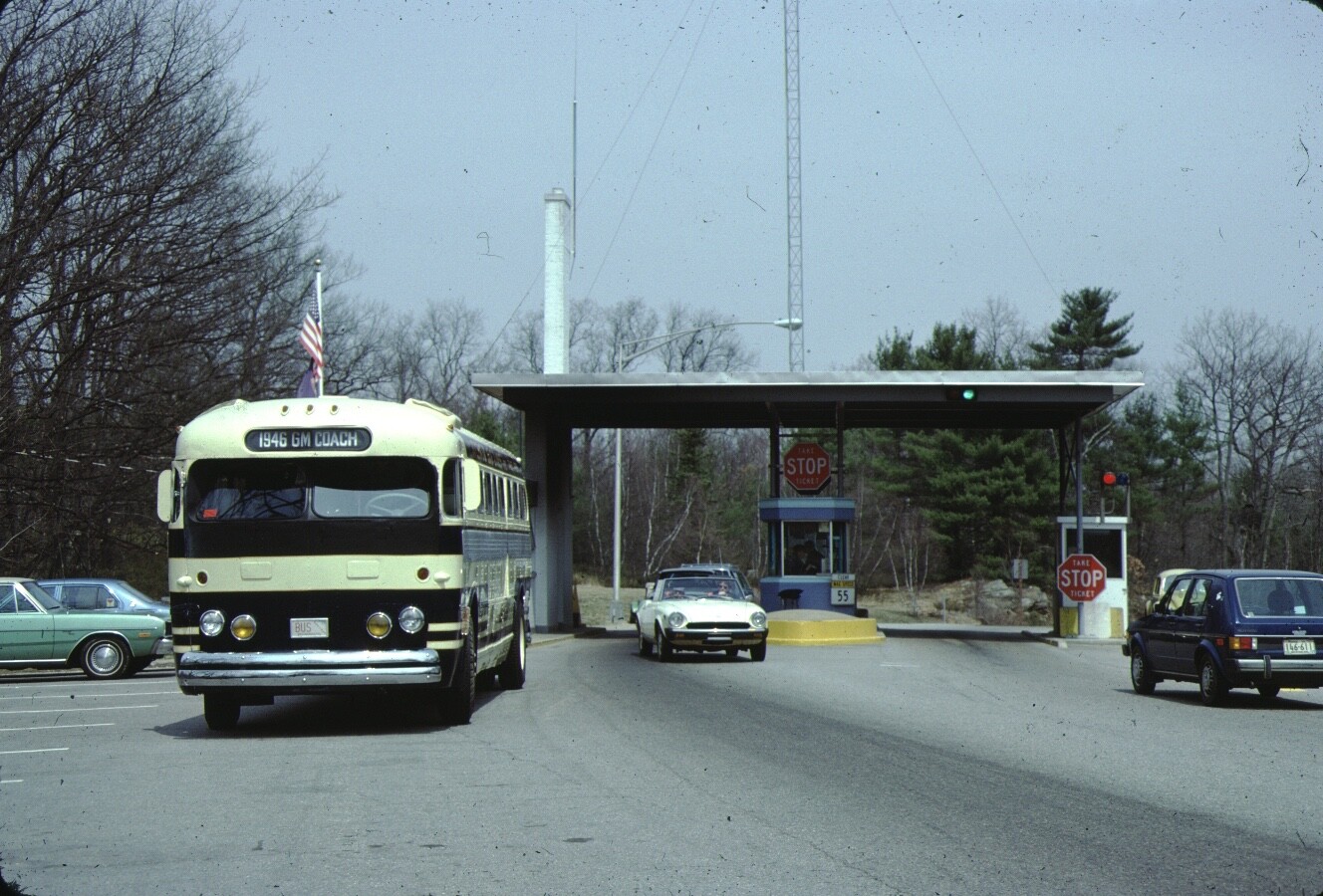 GM PDA Bus Kodachrome Original Kodak Slide