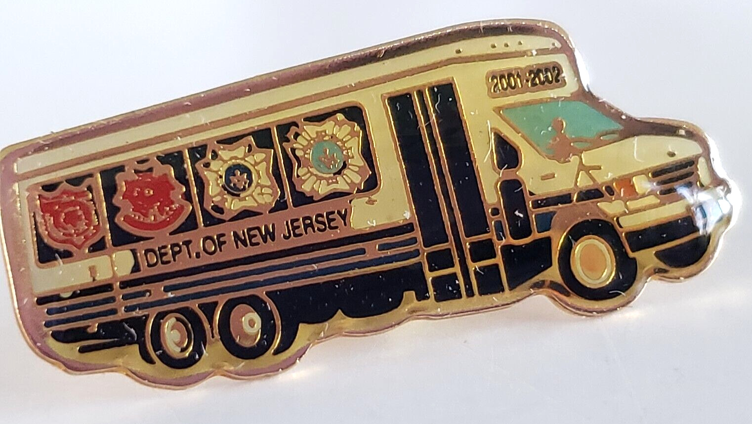 2001 2002 Dept of New Jersey Transit Bus Gold Tone Lapel Tie Pin 1-1/4″ in Bag