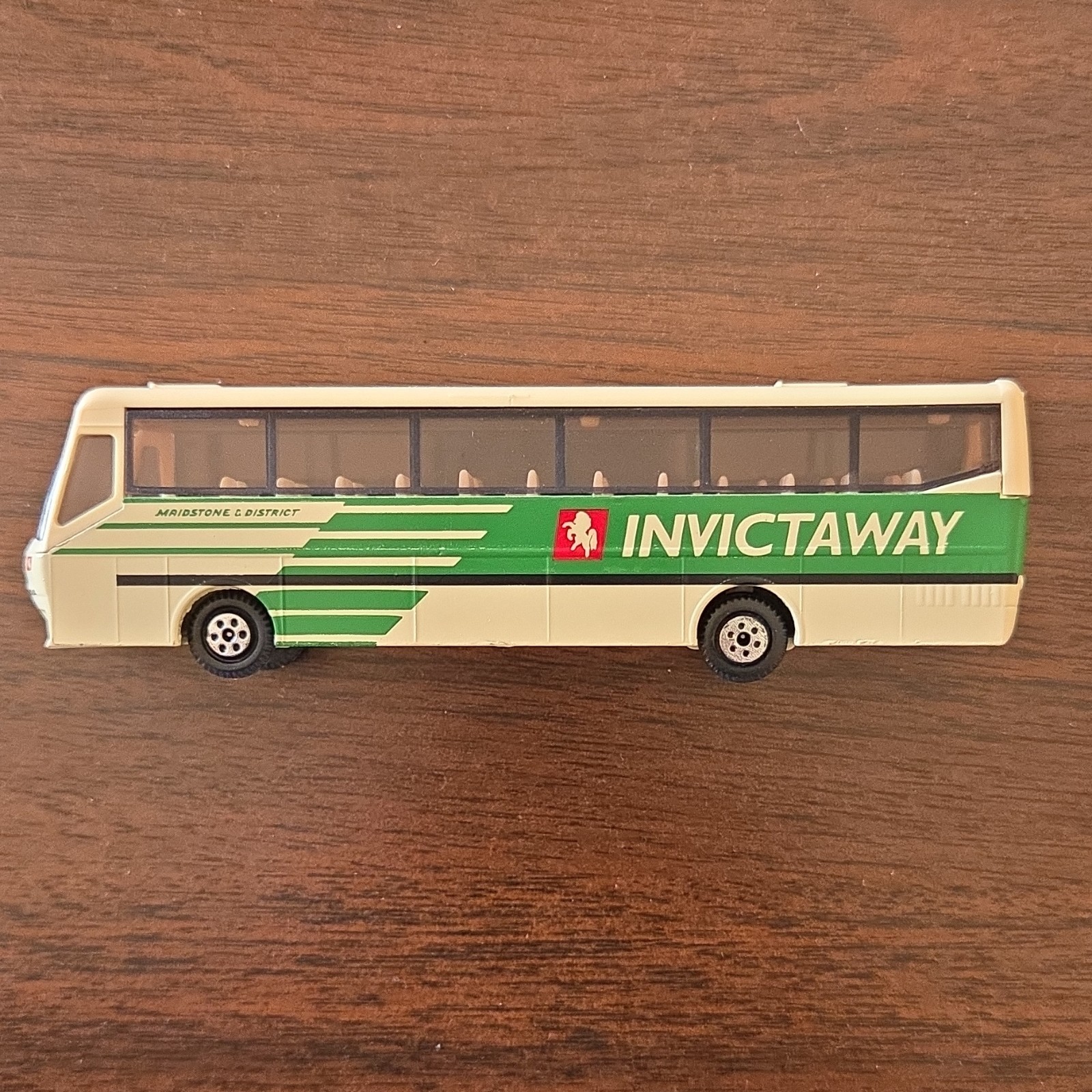 Efsi Holland Invictaway Maidstone & District Diecast Model Bus 1:87 Scale