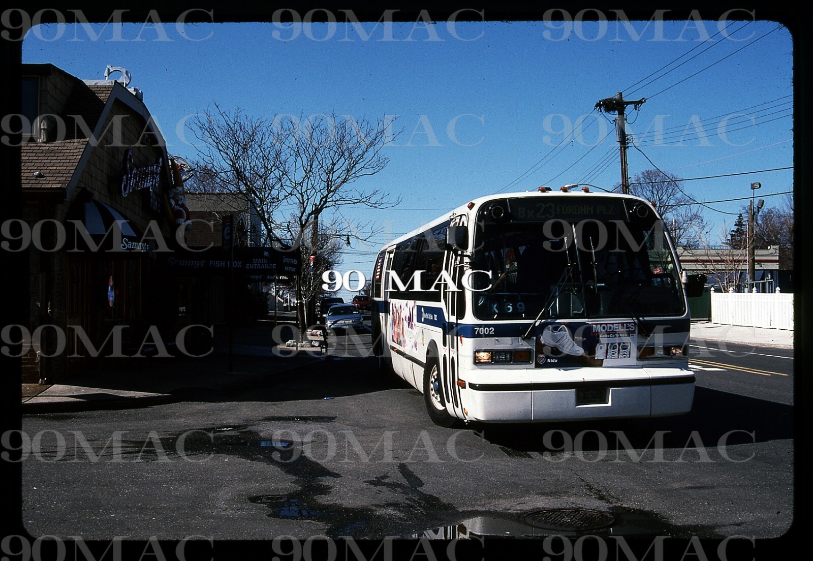 NYCMTA RTS BUS #7002. City Island (NY). Original Slide 2003.
