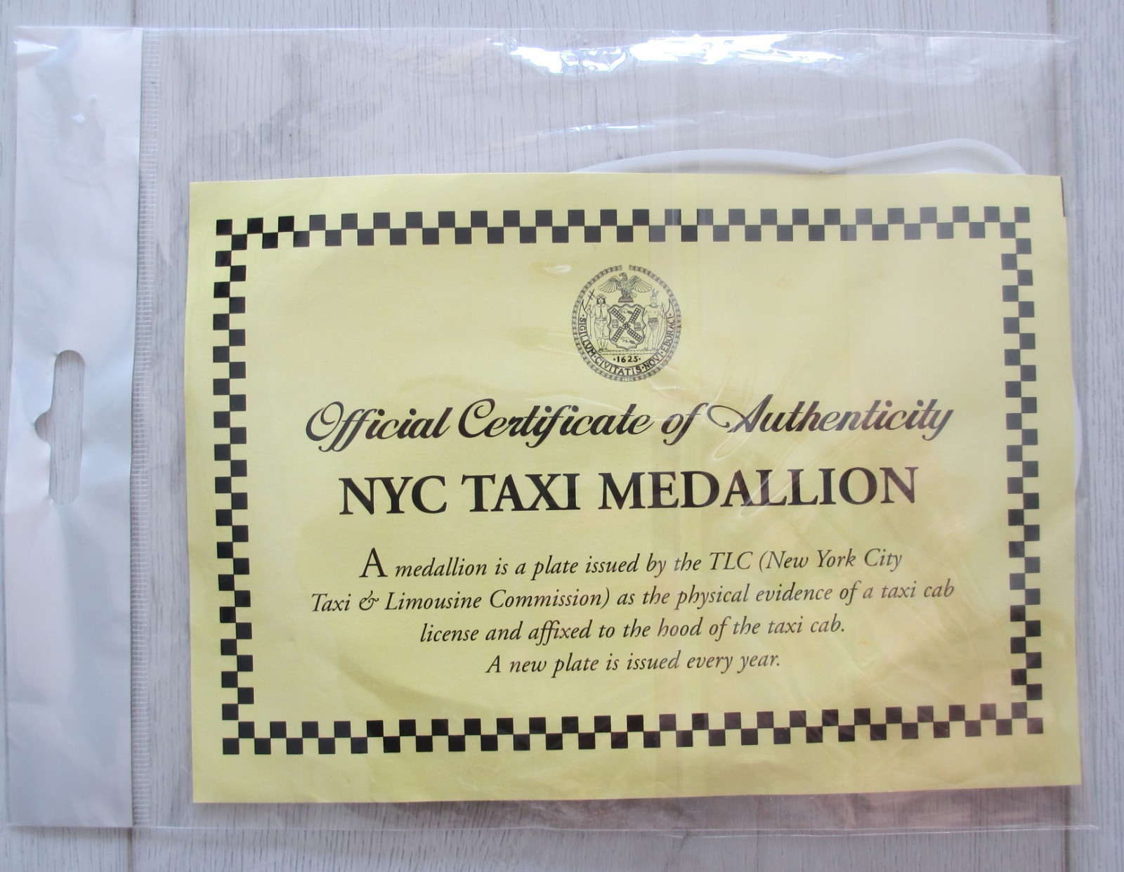 Retired 2013-2015 New York City Licensed Taxi Cab Medallion 4R20 NYC