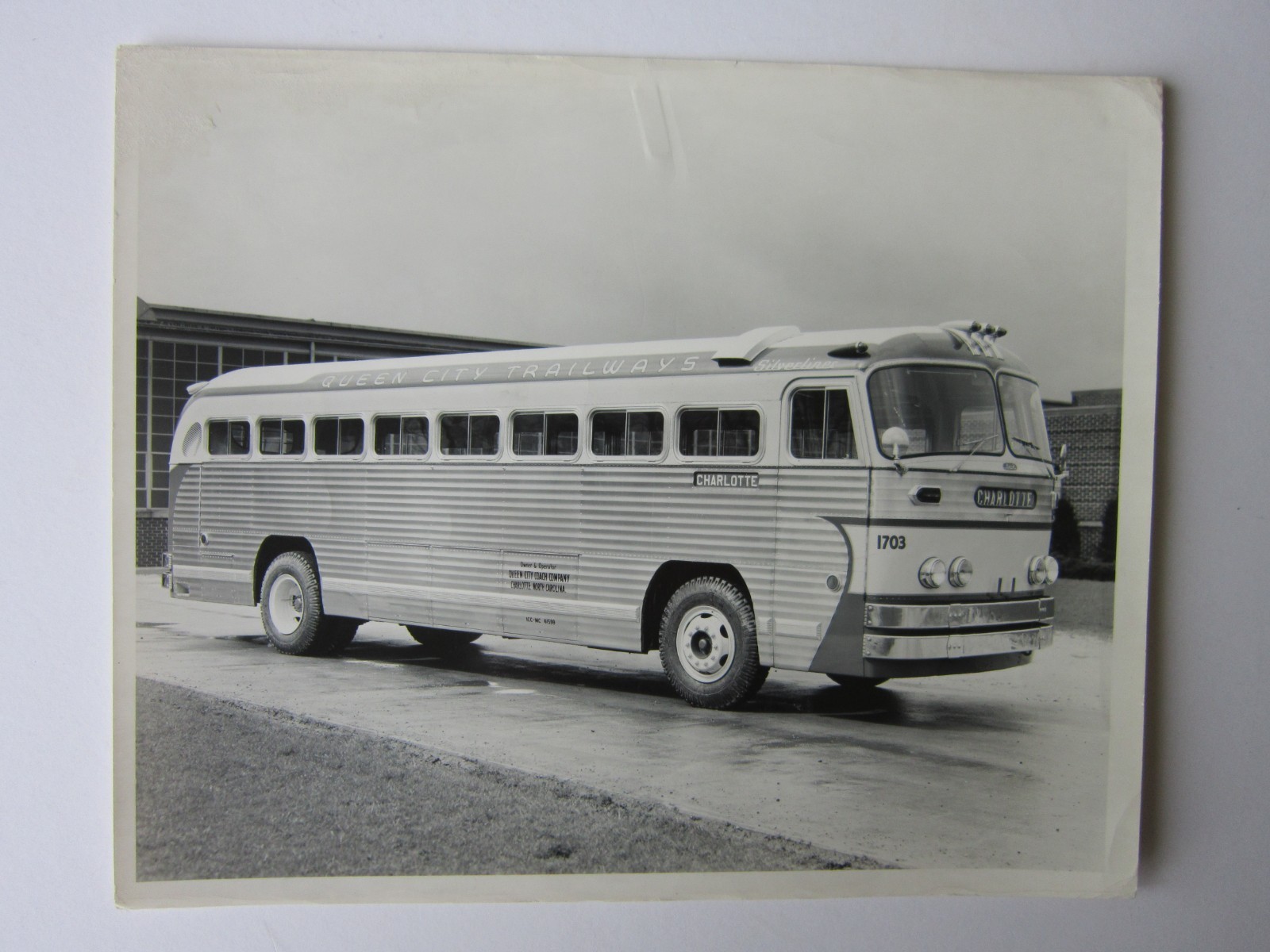 Vintage C.D. BECK CO Sidney Ohio QUEEN CITY TRAILWAYS Bus 8 x 10 PHOTO
