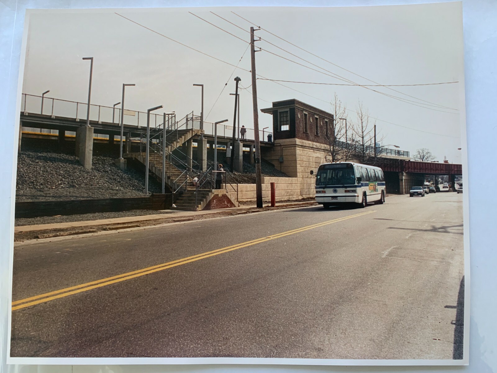8X10 NY NYC BUS COLOR TRANSIT PHOTOGRAPH ELEVATED RAILROAD STATION OVERPASS