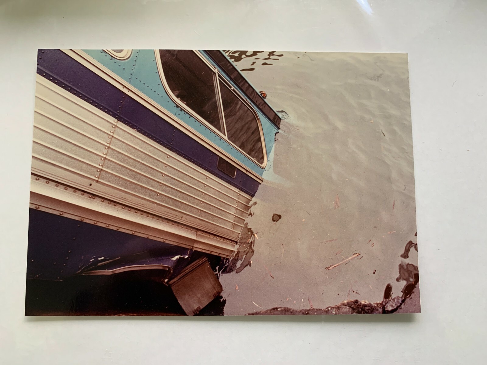 6×4 NY NYC TRANSIT BUS SWIMMING IN WATER PHOTOGRAPH EDGEWATER PIER COLLAPSE 1983