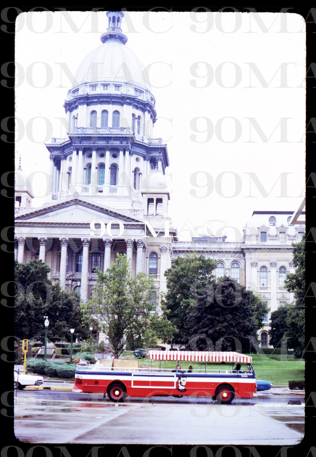 Springfield (IL). WHITE BUS. #300. Original Slide 1971. (C)