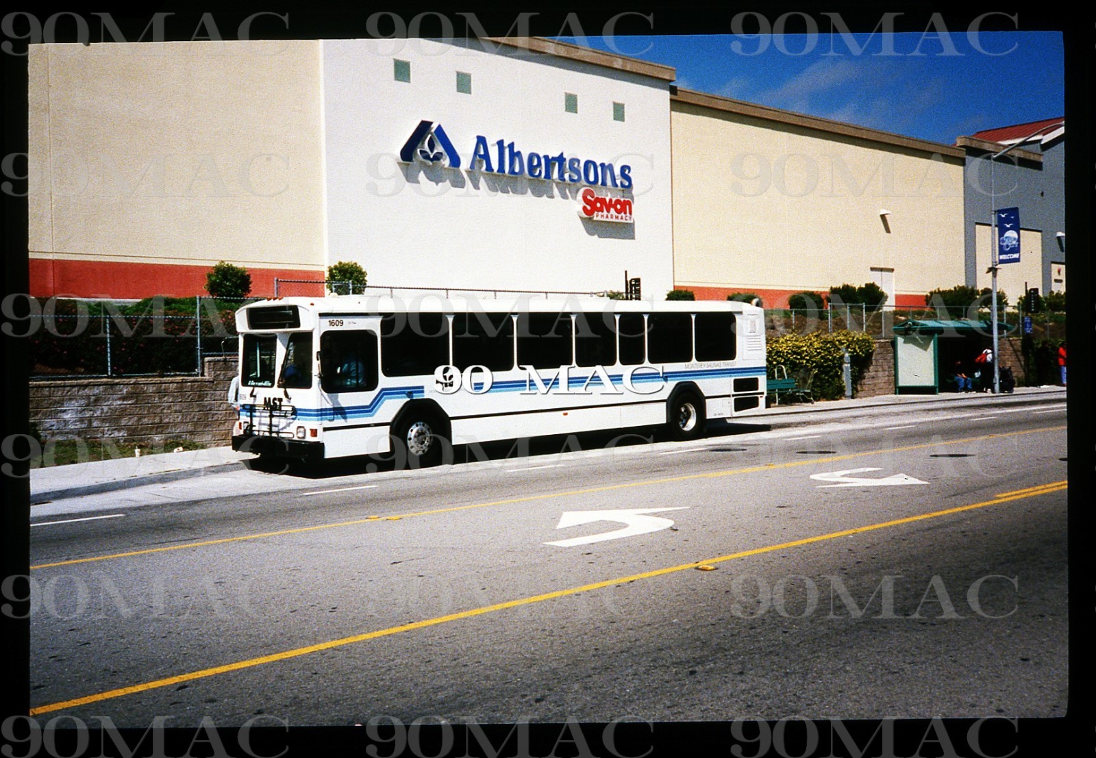 MST. GILLIG BUS #1609. Monterey (CA). Original Slide 2002.