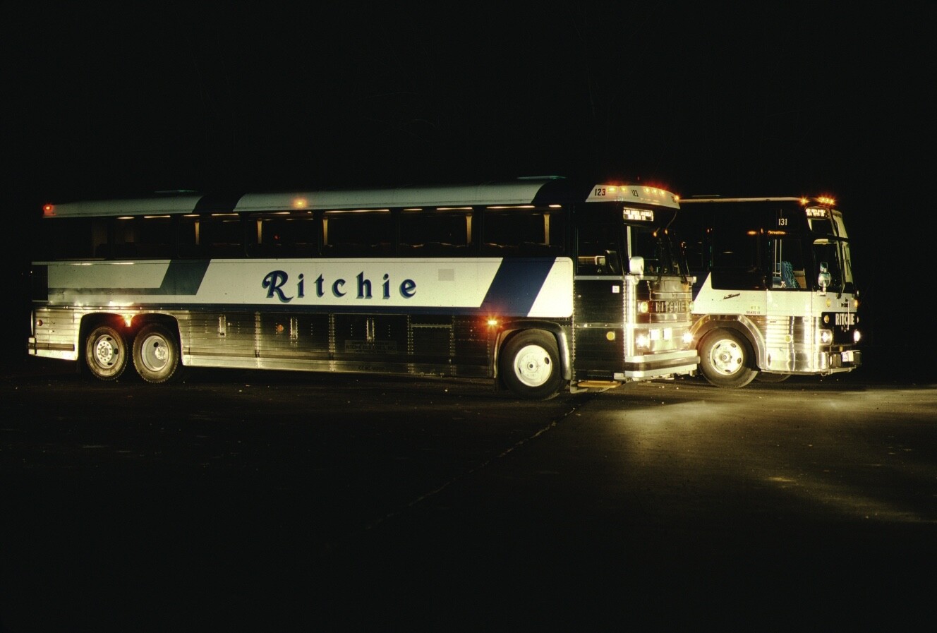 Ritchie MCI bus Kodachrome original Kodak slide