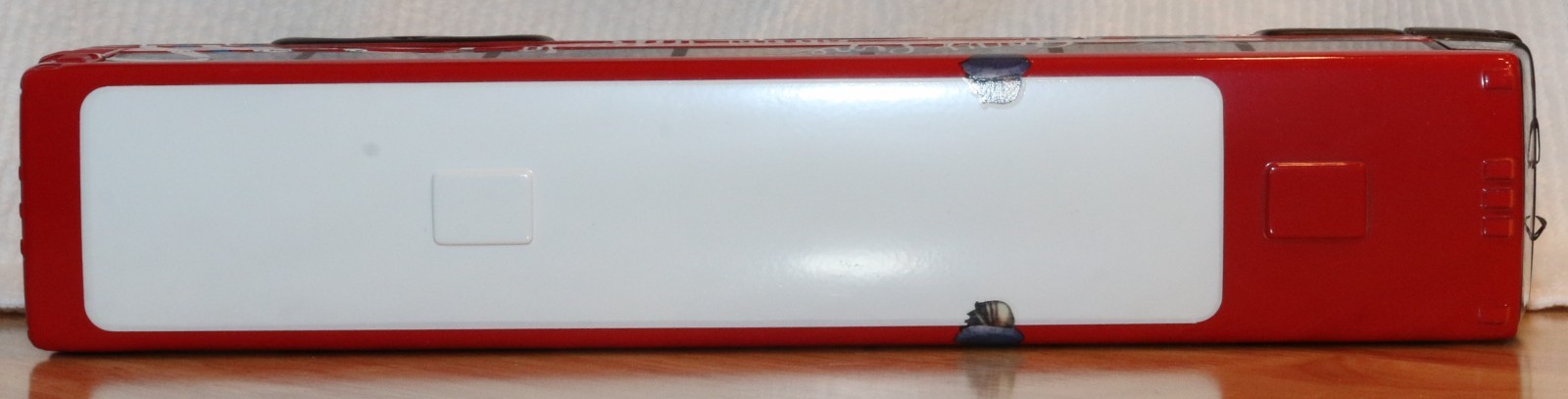 Corgi MCI 102 DL3 Gray Coach Lines New York 1:50, New in Box, Red