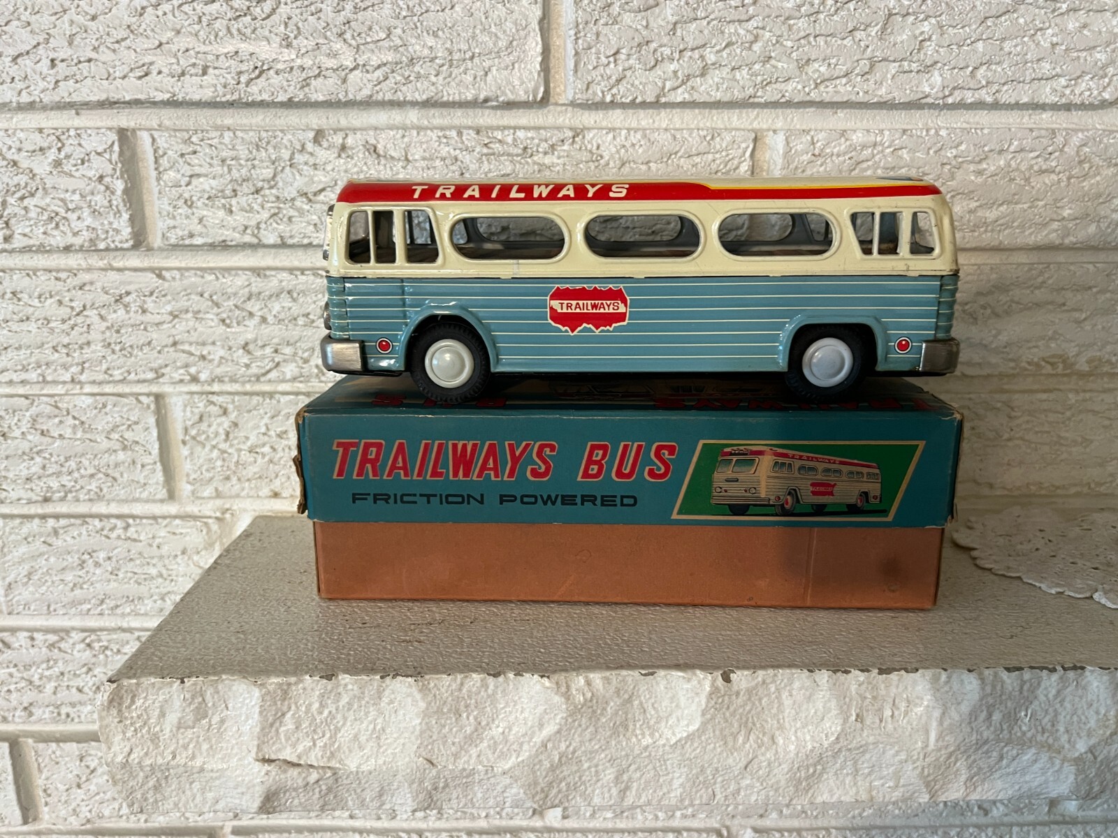 Antique Nomura (Japan) 10″ Tin Friction Trailways Bus w box