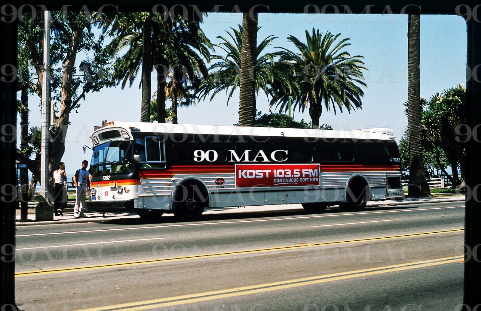 ORIGINAL KODACHROME SLIDE SCRTD Flxible Bus #7382. (C) Santa Monica CA.